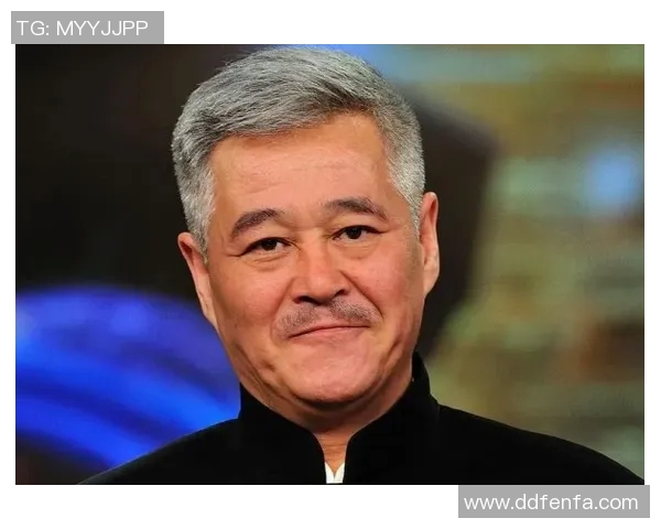 最像赵本山的足球明星是谁他在绿茵场上的幽默与才华让人惊叹